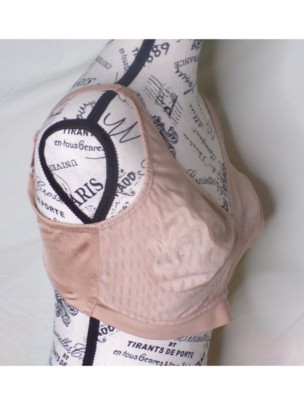 🆕WACOAL Elevated Allure Unpadded Wireless Bra 38DDD Beige #852336 - Picture 7 of 10